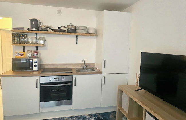 Seaside Haven Coastal Comfort 200m from the Beach - Foto 15