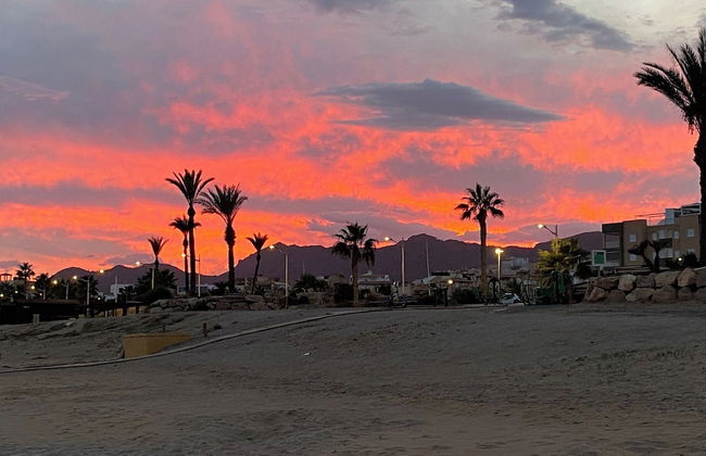 Cozy Beachside Haven - Photo 7