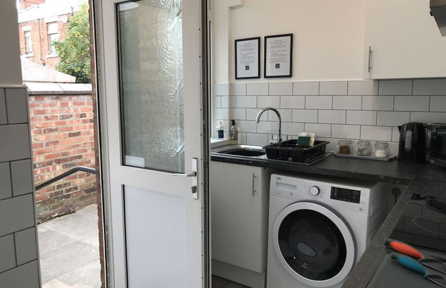 Bright Spacious 3-bed With Office & Patio, Preston - Foto 33