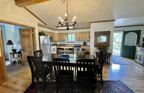 C17, Three bedroom, three bath log-sided, luxury Harbor North cottage with hot tub cottage - Foto 8