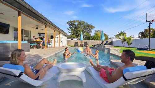 Pickleball, Htd Pool, Mini-Golf | 10 min to beach - Foto 2