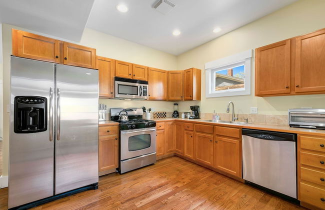 Walk Everywhere - Art, Restaurants, Poudre River - Foto 8