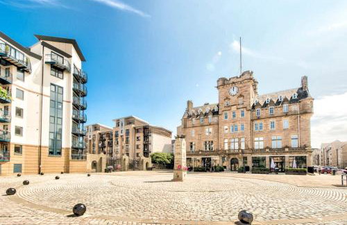 GuestReady - Stylish Apt w/ Parking near Edinburgh - Foto 45