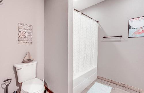 Lake Views and Golf Access at Secluded Drasco Lodge - Foto 21