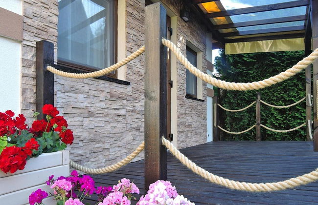 A Comfortable Holiday Home With a Swimming Pool and Jacuzzi in Miedzywodzie - Photo 17