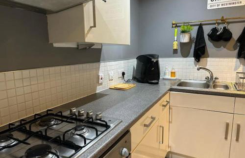 Croydon Luxury 2 Bed Apartment - Sleeps 6 - Gatwick Airport close - Foto 102