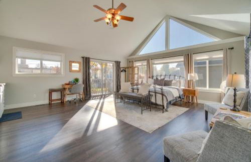 Charming Getaway, Walk to Windsor Lake and Downtown! - Foto 13