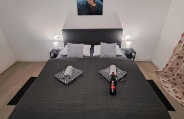 Apartments Orlić - Self check-in with code, WI-FI, Netflix, smart TV, garden, terrace - Photo 41