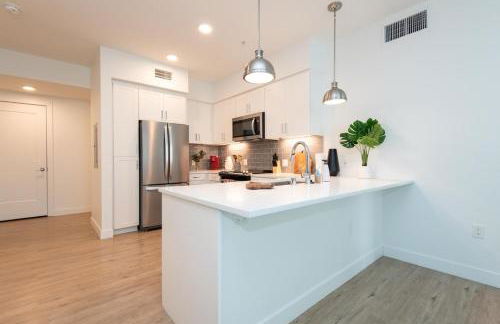 Chic 3-bed Apt with Pool & Hot Tub in Heart of DTLA - Foto 11