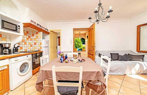 Locations-06 La maison de Noélie 1er étage, gite pour 6 au calme sur la Côte d'Azur - Foto 12