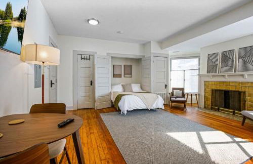 Cozy Victorian Studio Steps from Cleveland Clinic - Foto 4