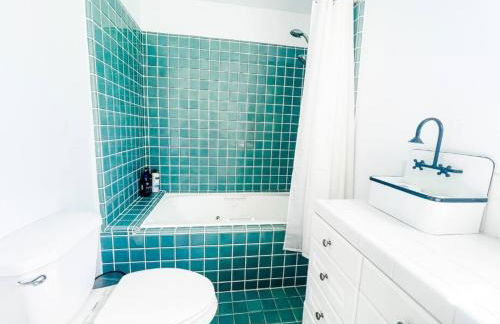 Valley Oasis Pool Hot Tub Near Universal - Foto 52