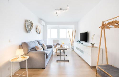 WintowinRentals Modern, Fully Equipped and Well Connected Apartment in Málaga - Photo 1