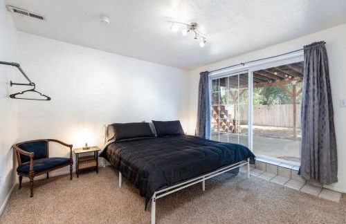 Spacious Pet Friendly Retreat - Foto 17