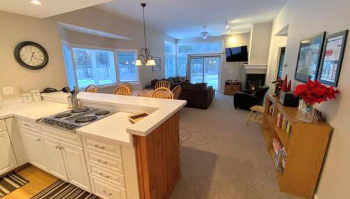 FV50 Pet friendly single level home in Bretton Woods walk to golf course and Mt Washington Hotel - Foto 5, Other