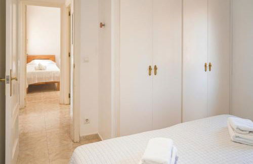 Superb villa near sandy beach Sant Pere Pescador, Amfora 64 - Foto 17