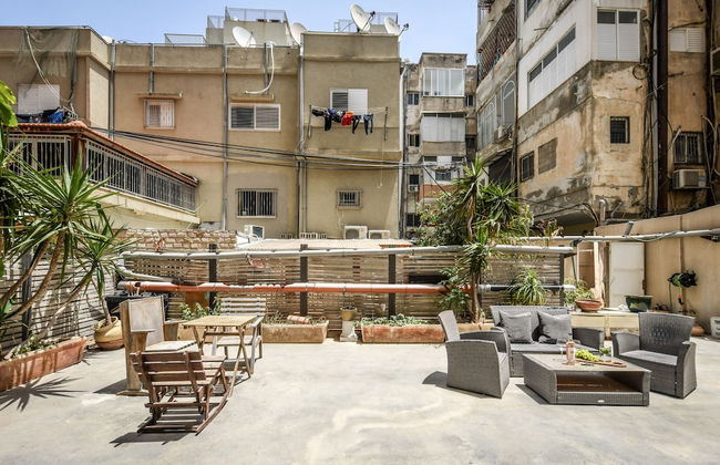 Unique and Spacious 2BR Apt with Terrace - Photo 38