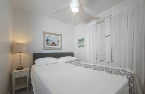 Huge historic, w/large yard & close to beach - Foto 19