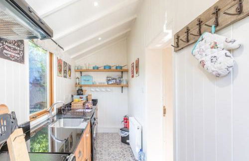 The Stable - cottage with a spectacular lake view - Foto 15