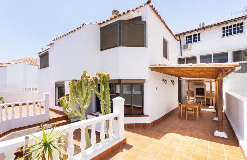 Home2Book Comfort Getaway Terrace & BBQ, Radazul - Foto 1