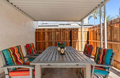 Urban Oasis - Just Remodeled - Photo 25