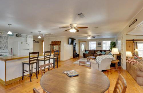 Hot Tub and Boat Ramp! Home on Toledo Bend Reservoir - Photo 12