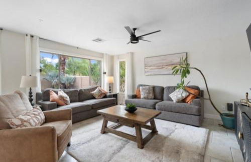 Gilbert Oasis Pool Home - Photo 3