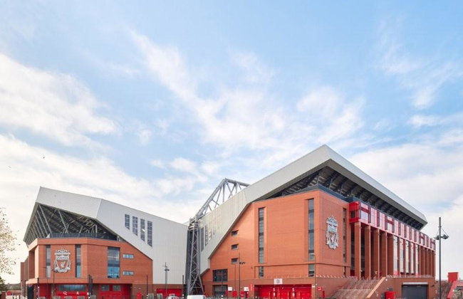 Liverpool FC Home Game - Hospitality Match Ticket - Foto 3