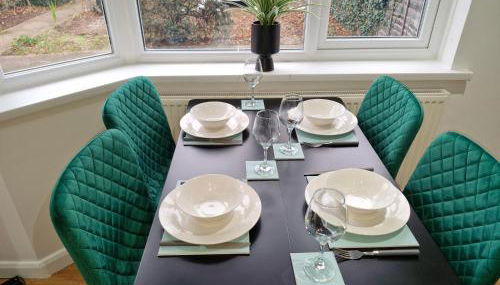 Lovely 2 Bed Heathrow and parking - Foto 5