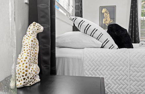 Modern Apartment with Parking & Prime Location - Foto 23