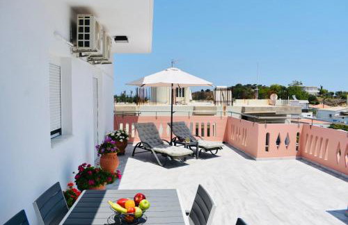 Cozy Renovated Apartment "Filoxenia" - Foto 2