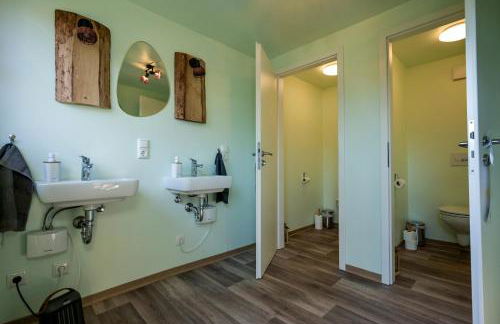 Zittau - Ferienwohnung Frieda mit Camping Familien, und Biker Hütten am Zittauer Gebirge - Foto 75