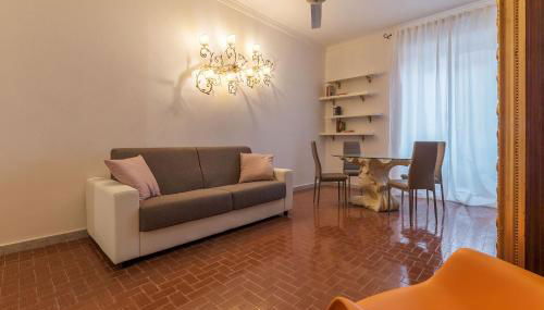GuestHost - Piramide & Testaccio Design Flat - Photo 3