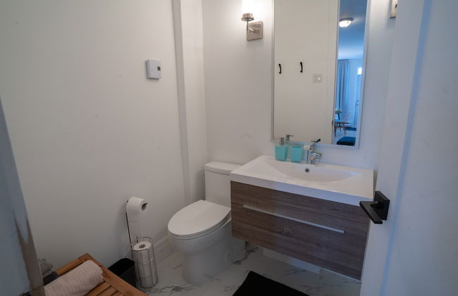 SUPERB 1 Bed Apt. Steps Away From Metro - Foto 19