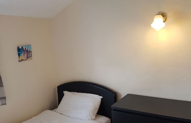 Holly Cottage - Photo 3