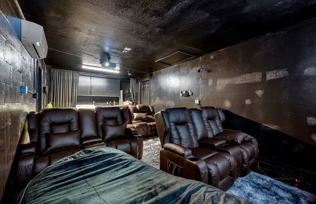 Paradise Haven- Amazing 4BR Oasis With Pool - Foto 35