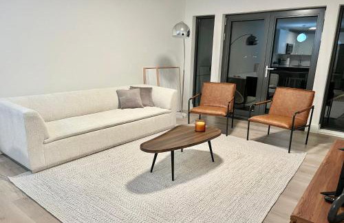 Modern 2 Bed Furnished Apartment in Quincy - Foto 20