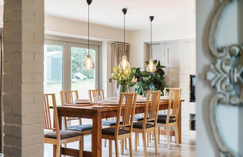 Luxury Countryside Retreat with Pool Surrey Hills Escape - Pass the Keys - Foto 1