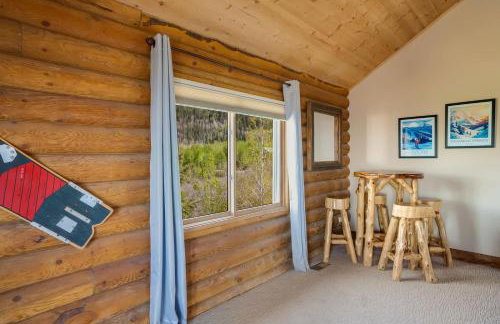 Ski and Ride Mountain Haus - Hot Tub, Fire Pit, Game Room & Deck - Foto 52