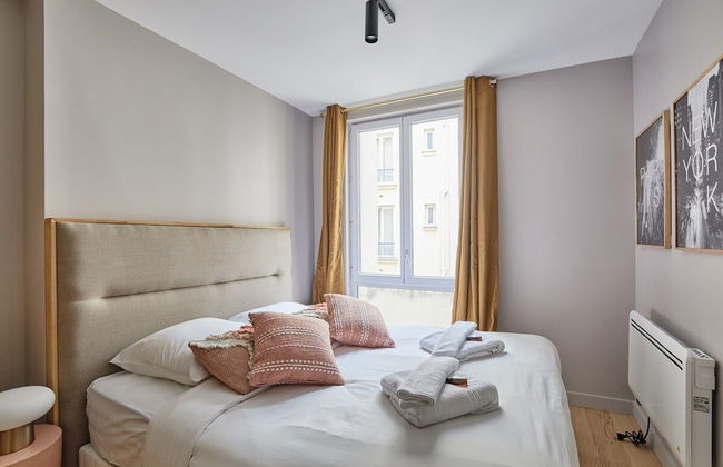 Superb & New Studio Eiffel Tower - Photo 3