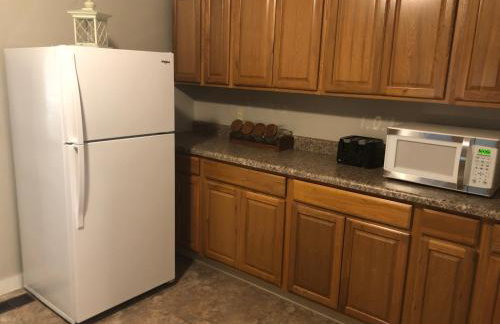 Downtown 2 Bedroom Cottage, Sleeps 6, Walking Distance to Honeywell, Downtown Restaurants, Shopping - Foto 14