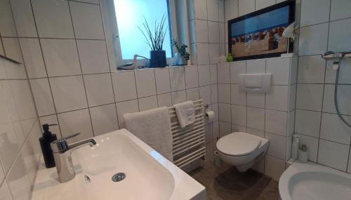 Zen Apartment - spacious - garden - kitchen - Foto 3, towels, Shower