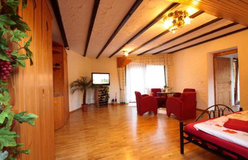 Familien-Appartement Schwarzwald bei Freiburg mit bis zu 4 Schlafzimmern - Foto 11