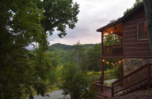East Tennessee Family Mountain Retreat with Private Vineyard - Photo 12