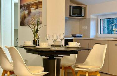 Modernes Ferienhaus am See mit Garten - Photo 33