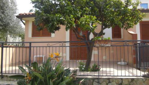 Appartamento con stanza singola e giardino - Foto 2