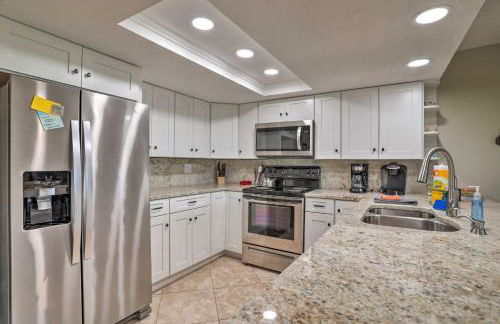 Pool Access! Indian Shores Beachfront Condo - Foto 7