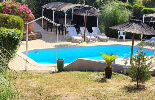 15mn de Cannes, Villa la Soleiade , Gites , type T2, clim, piscine, parking au Lac de Saint-Cassien VAR - Foto 2