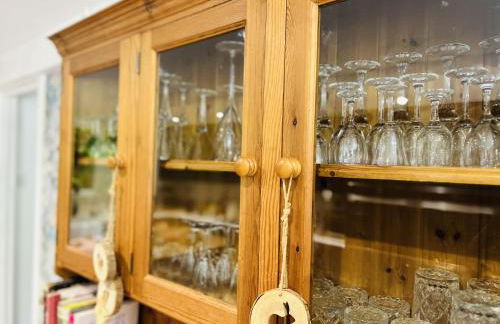 Devon 6-Bed Cottage with Country Views & Parking - Foto 13