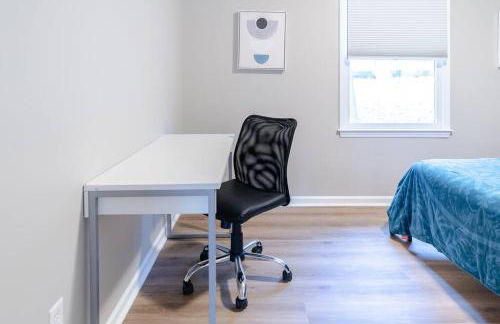 4BR Kid Friendly Fenced in Yard Playset - Foto 16